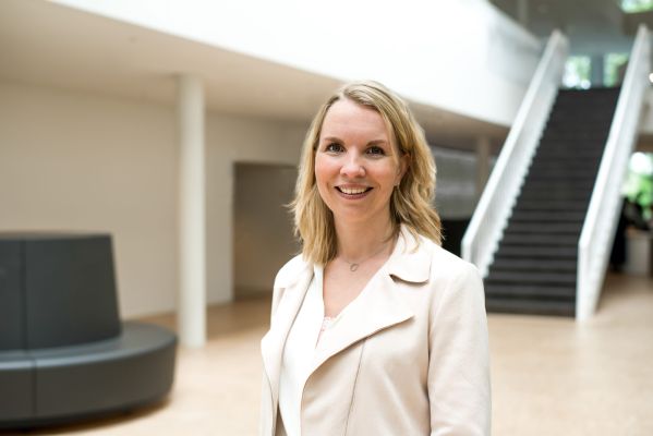 Prof. dr. Laura H. Heitman